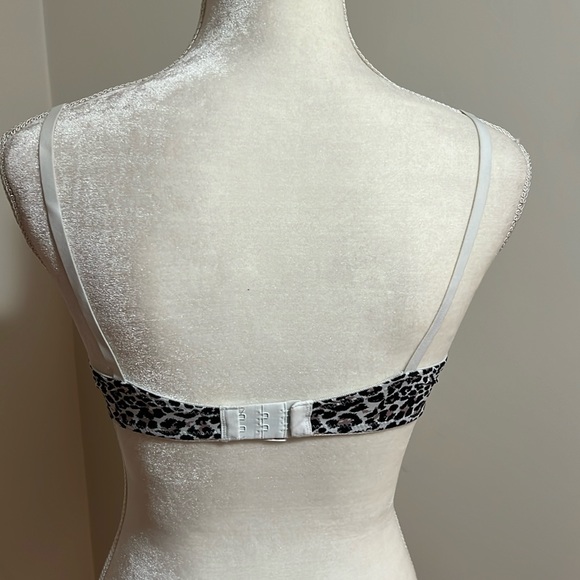 NWOT: MaidenForm Cheetah Print Bra - Picture 2 of 4